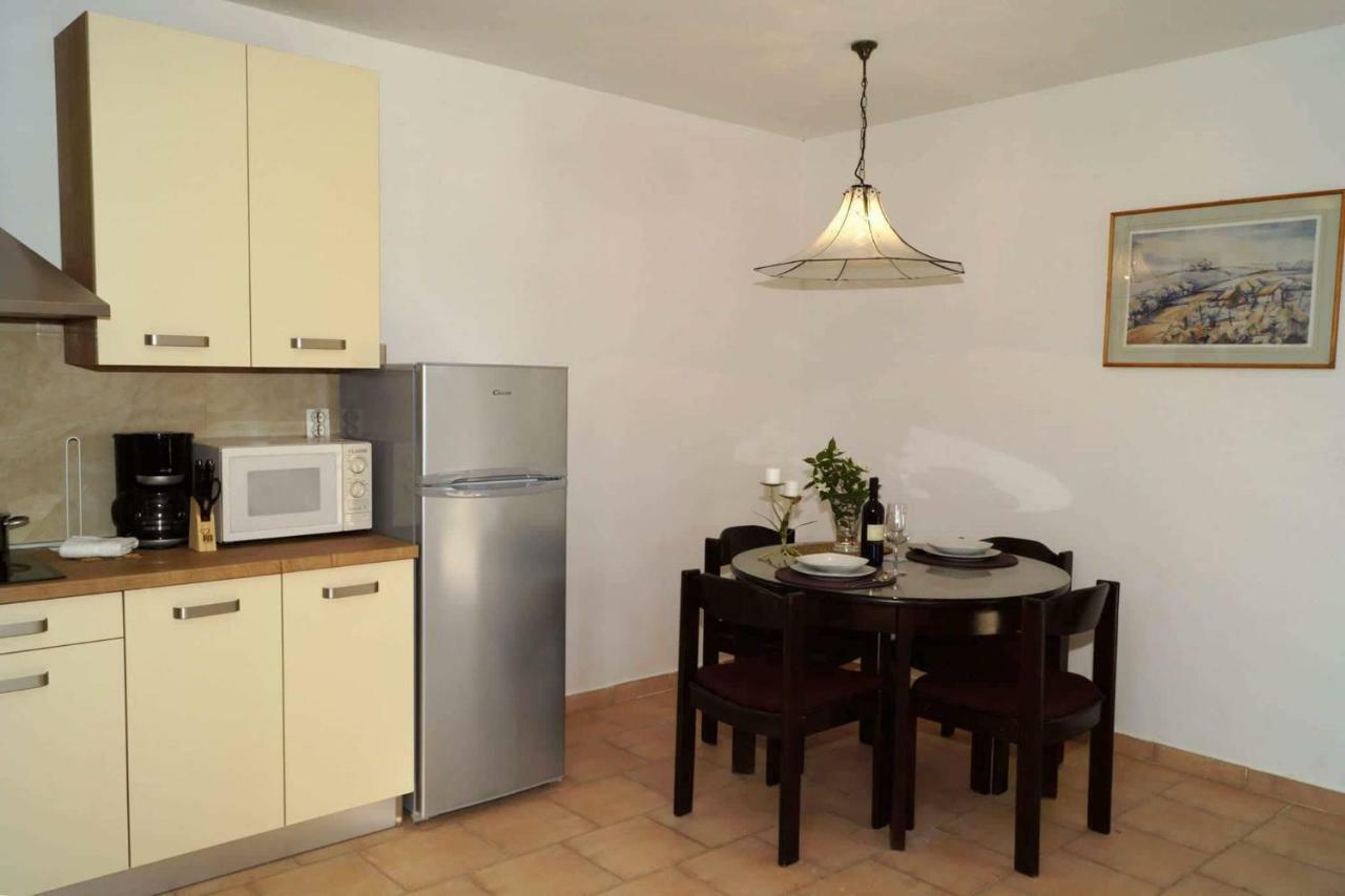 Apartman Eric Pula Exterior photo